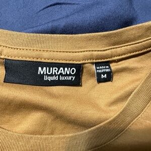 Murano liquid luxury short sleeve t shirt. Gold. Medium.